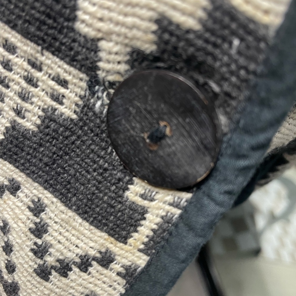 Black And Cream Patterned Jacket - image 7